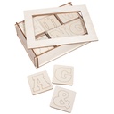 Houten Letters, FSC100%, 6x6x0,4cm, houten box 72st.